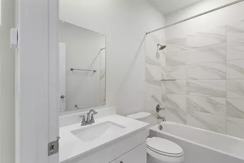 Bath - 116 Ridgewell Loop, Georgetown, TX 78633 photo 3 of 3