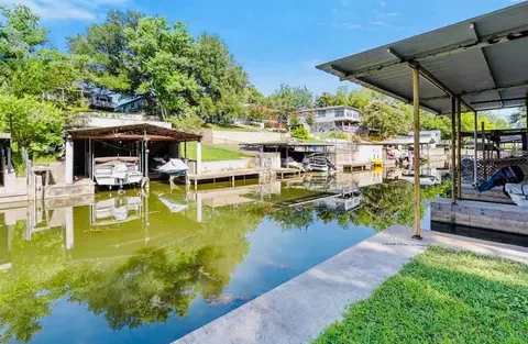 525 527 County Road 136a Rd, Kingsland, TX 78639