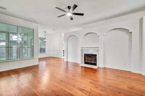 Living - 102 Trotter Dr, Georgetown, TX 78626 photo 2 of 4