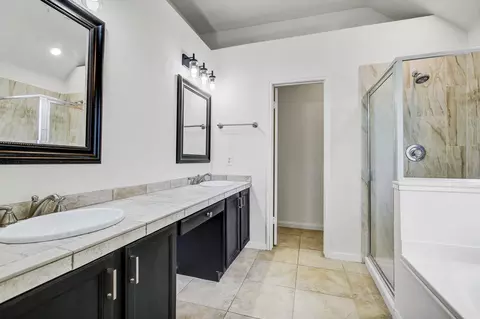 Bath - 102 Trotter Dr, Georgetown, TX 78626 photo 1 of 4