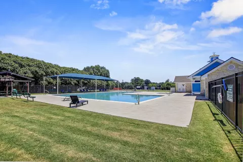 Exterior - 102 Trotter Dr, Georgetown, TX 78626 photo 10 of 10