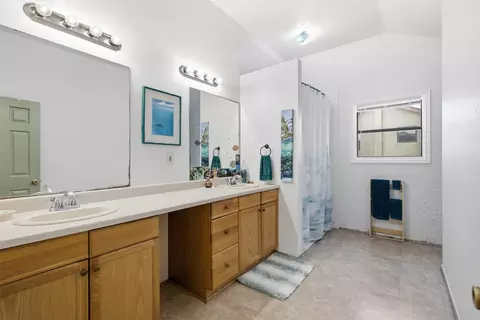 Bath - 136 Pine Hill Loop #C, Bastrop, TX 78602 photo 2 of 2
