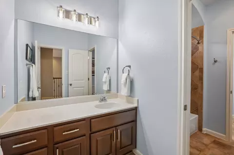 Bath - 2023 Nelson Ranch Loop, Cedar Park, TX 78613 photo 4 of 4