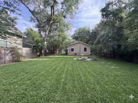Exterior - 2710 E 3rd St, Austin, TX 78702 photo 3 of 3