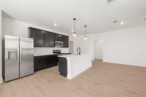 Kitchen - 548 Gus Loop, Georgetown, TX 78626 photo 1 of 2