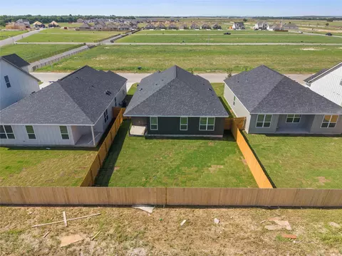 View/Area - 548 Gus Loop, Georgetown, TX 78626 photo 3 of 4