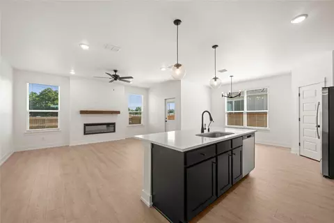 Living - 548 Gus Loop, Georgetown, TX 78626 photo 1 of 3