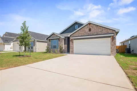 Exterior - 548 Gus Loop, Georgetown, TX 78626 photo 3 of 5