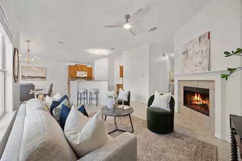8219 Edgemoor Pl, Austin, TX 78749