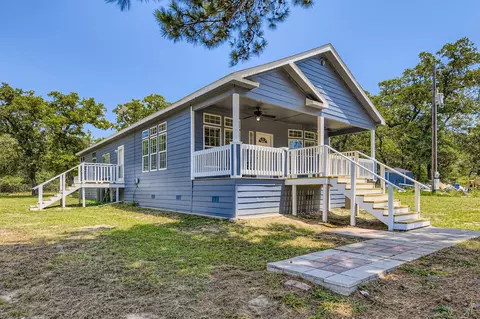 260 Dickerson Ln, Elgin, TX 78621