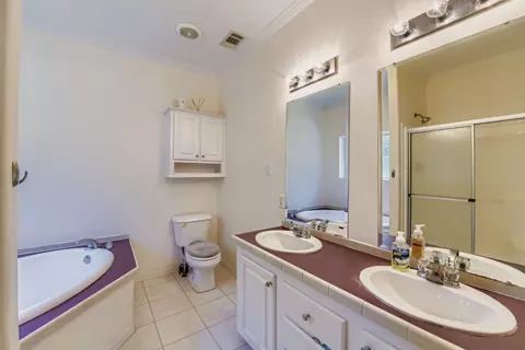 Bath - 260 Dickerson Ln, Elgin, TX 78621 photo 1 of 3