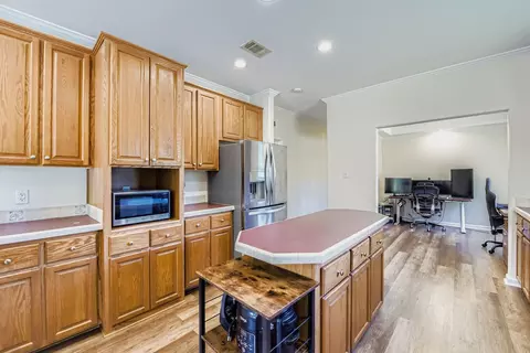 Kitchen - 260 Dickerson Ln, Elgin, TX 78621 photo 4 of 4