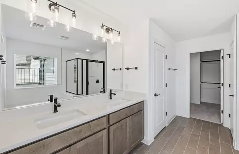 Bath - 400 Foresail Rd, Leander, TX 78641 photo 1 of 4