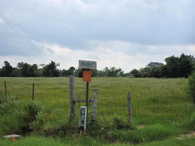 134 Prairie Ln, Elgin, TX 78621