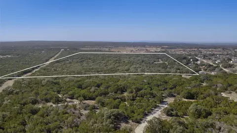 401 Hilltop Dr, Burnet, TX 78611 photo 2