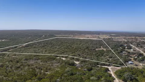 401 Hilltop Dr, Burnet, TX 78611 photo 4
