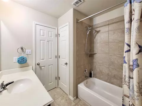 Bath - 1436 Lindo Dr, Leander, TX 78641 photo 7 of 7