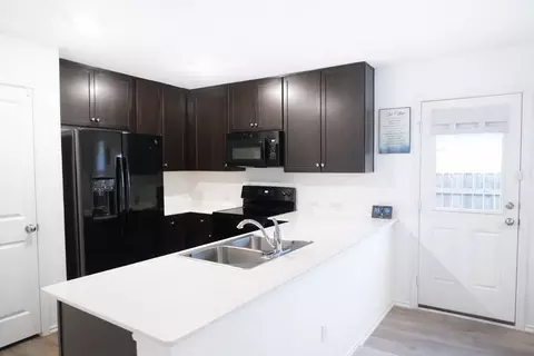 Kitchen - 609 Marty Allen Loop, Jarrell, TX 76537 photo 3 of 5