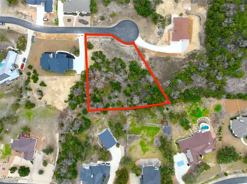 615 Caballo Trl, Canyon Lake, TX 78133