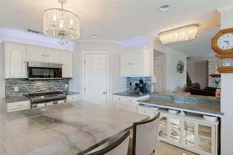 Kitchen - 403 Sinclair Dr, Spicewood, TX 78669 photo 4 of 4