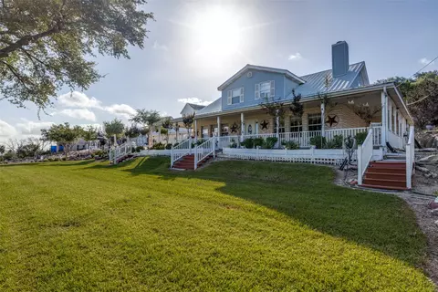 Exterior - 403 Sinclair Dr, Spicewood, TX 78669 photo 2 of 4