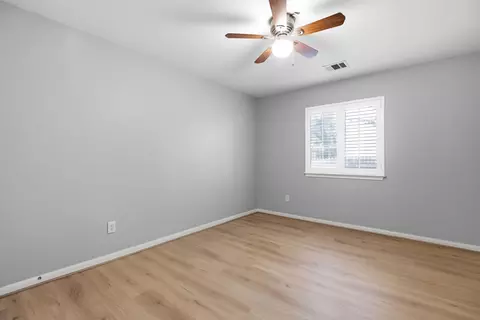 Bedroom - 2409 Silver Spur Ln, Leander, TX 78641 photo 4 of 5