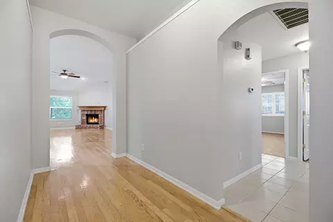 Entry Way - 2409 Silver Spur Ln, Leander, TX 78641 photo 4 of 4