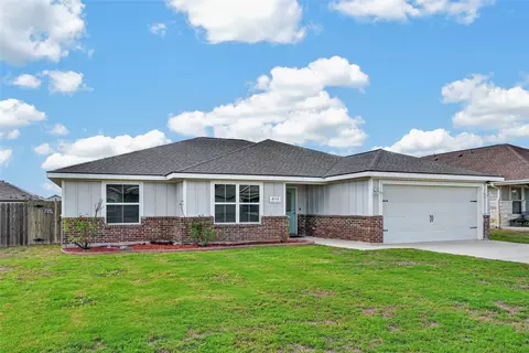 Exterior - 444 Dove Trl, Bertram, TX 78605 photo 4 of 7