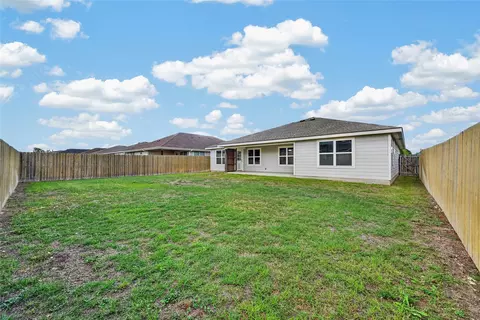Exterior - 444 Dove Trl, Bertram, TX 78605 photo 5 of 7