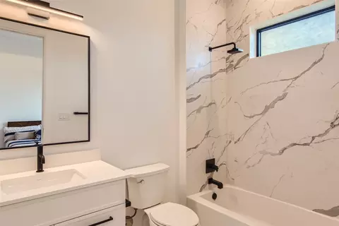 8701 Rollins Dr, Austin, TX 78738 photo 16