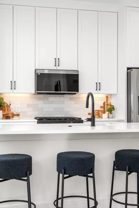 Kitchen - 1407 Cedar Ave #2, Austin, TX 78702 photo 6 of 8