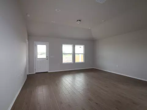 Living - 7408 Pullman Cv, Austin, TX 78747 photo 1 of 4