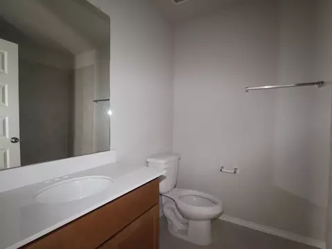 Bath - 7408 Pullman Cv, Austin, TX 78747 photo 2 of 2