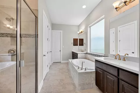 Bath - 1201 Positano Pass, Leander, TX 78641 photo 1 of 5