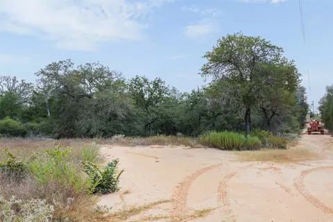 3301 Chuckwagon Rd, Luling, TX 78648 photo 15