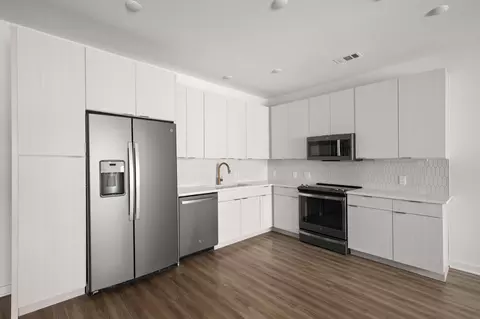 4802 S Congress Ave #213, Austin, TX 78745