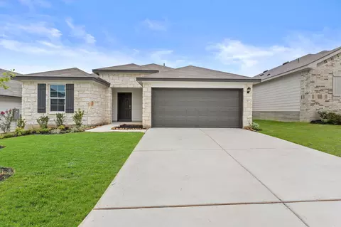 323 Boatman Cv, Seguin, TX 78155