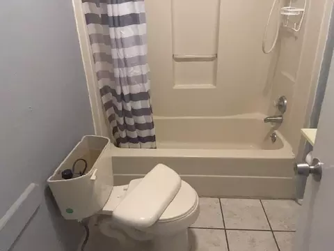 Bath - 5296 Dacy Ln, Buda, TX 78610 photo 1 of 1