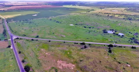 11373 Fm 112, Thrall, TX 76578