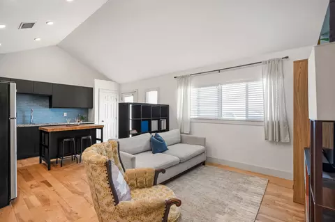 1307 E 52nd St #4, Austin, TX 78723