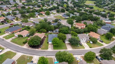 View/Area - 188 Spring Branch Loop, Kyle, TX 78640 photo 2 of 3
