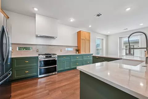 Kitchen - 4719 Mather, Kyle, TX 78640 photo 4 of 7