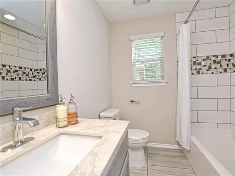 Bath - 504 W 2nd St, Elgin, TX 78621 photo 1 of 2