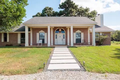 161 County Road 441, Thorndale, TX 76577