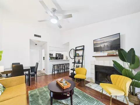 806 W 24th St #300, Austin, TX 78705