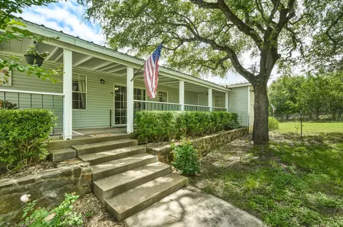 200 Autumn Ridge Dr, Liberty Hill, TX 78642