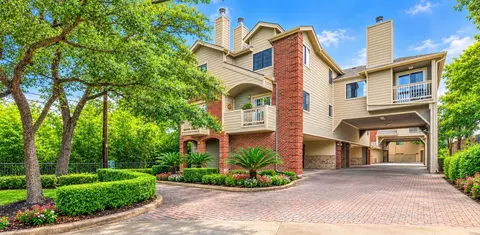 1506 Forest Trl #101, Austin, TX 78703