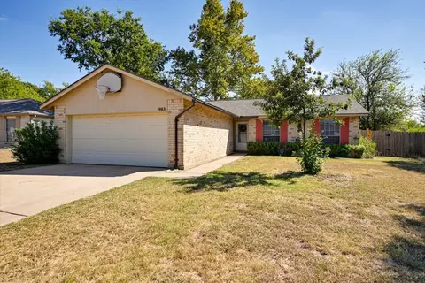 903 Rolling Green Cir, Round Rock, TX 78664