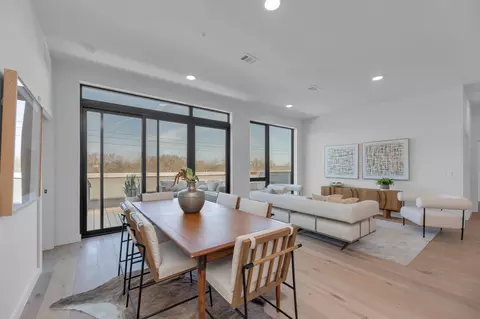 2209 S 1st St #403, Austin, TX 78704