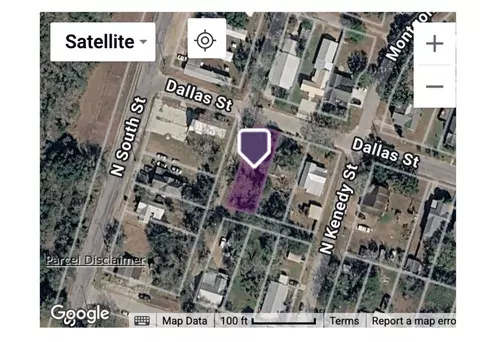 106 Dallas St, Yoakum, TX 77995